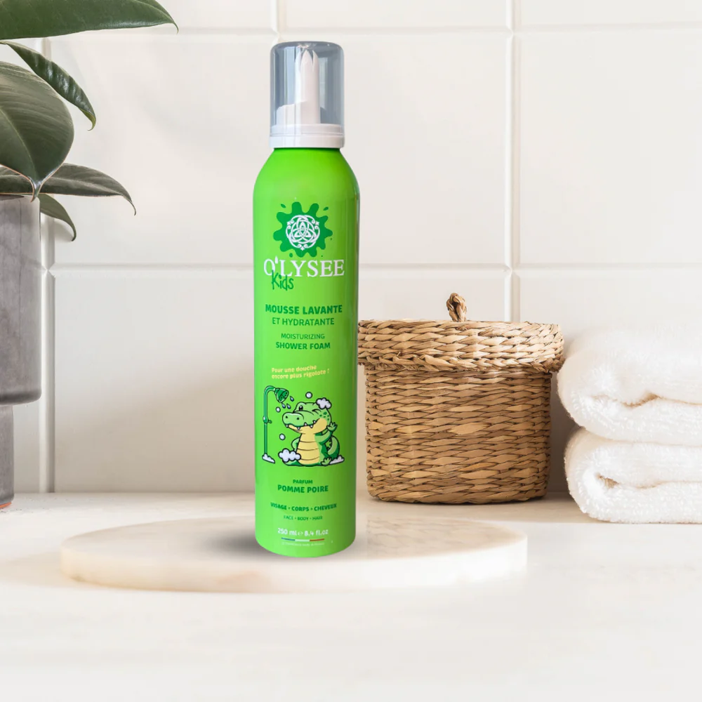 O'LYSEE Kids Moisturizing Shower Foam 3 в 1 "Apple & Pear" 250ml - Дитяча крем-пінка для купання 3 в 1 з ароматом яблука та груші - фото №2 O'LYSEE Kids Moisturizing Shower Foam 3 в 1 "Apple & Pear" 250ml - Дитяча крем-пінка для купання 3 в 1 з ароматом яблука та груші - фото №2